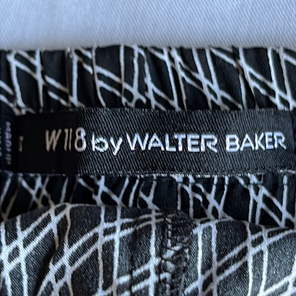 W118 by Walter Baker - Picture 9 of 10